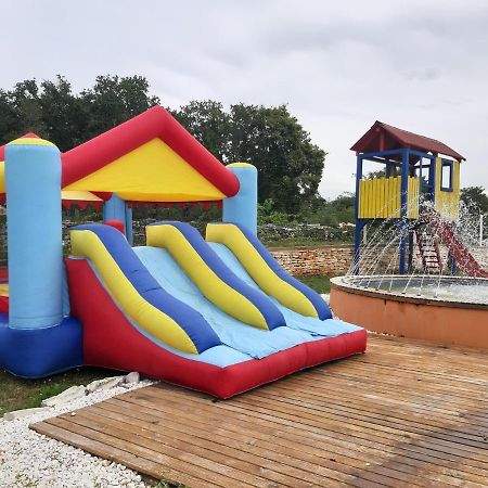 Holiday Park Village Jelovci Kringa Экстерьер фото