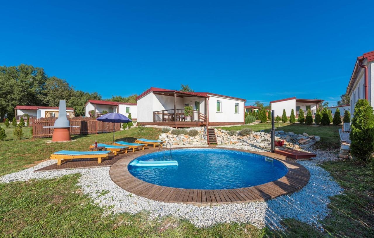 Holiday Park Village Jelovci Kringa Экстерьер фото