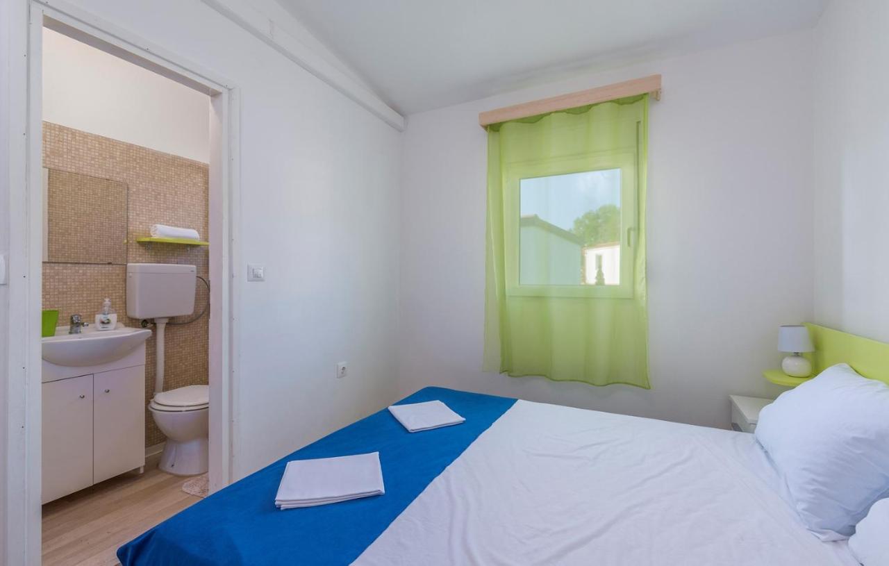 Holiday Park Village Jelovci Kringa Экстерьер фото
